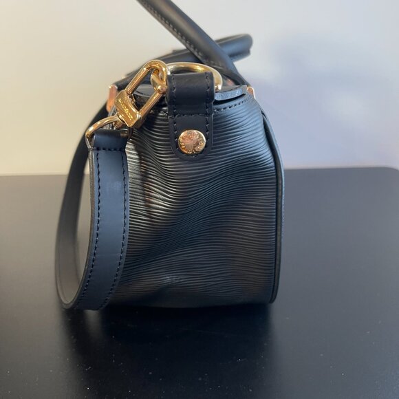 Louis Vuitton Vintage Black Epi Leather Dhanura MM Bag - Preowned - Picture 5 of 14